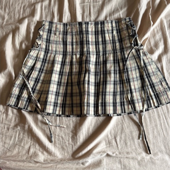 Damson Madder Beige Plaid Button-Down Shirt - Picture 2 of 3